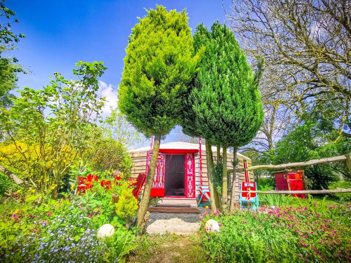 Au Bonheur Nomade Hotel Livry  Exterior photo