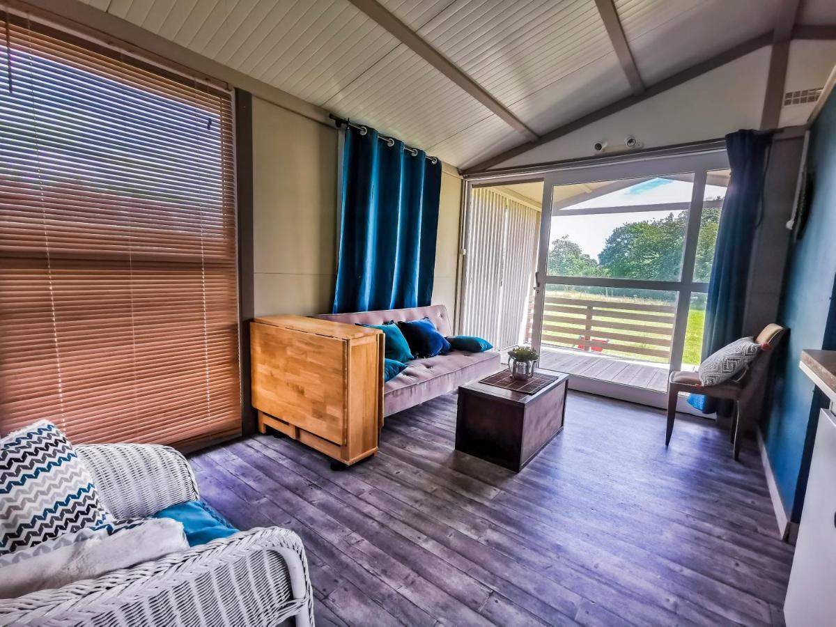 Au Bonheur Nomade Hotel Livry  Exterior photo