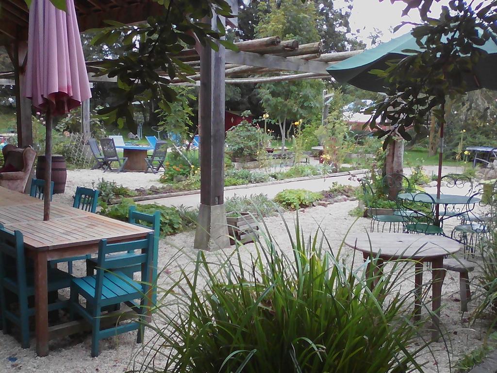 Au Bonheur Nomade Hotel Livry  Exterior photo