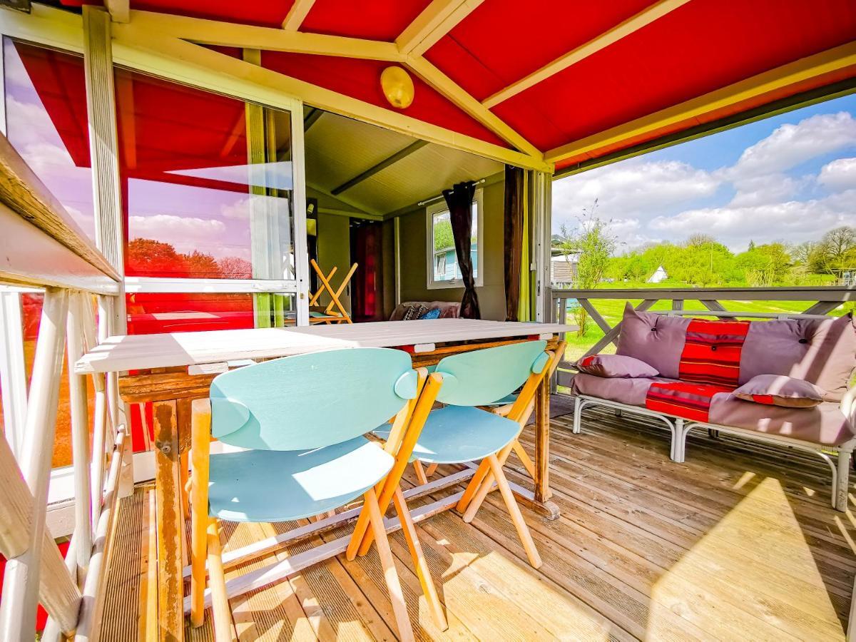 Au Bonheur Nomade Hotel Livry  Exterior photo