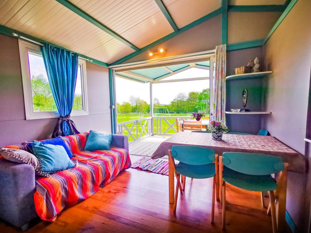 Au Bonheur Nomade Hotel Livry  Exterior photo